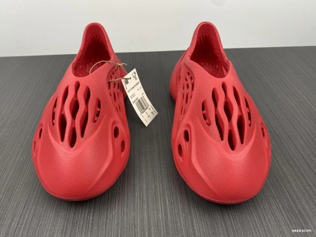 Yeezy Red Foam CW3355 Adidas 0817
